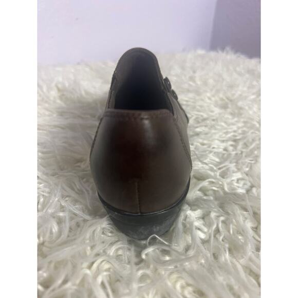 Clark’s Collection Brown Slides - Picture 5 of 10